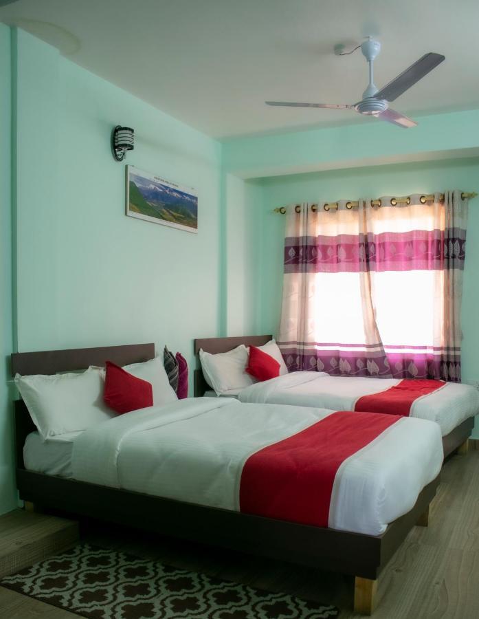 Hotel Elite Pokhara Luaran gambar
