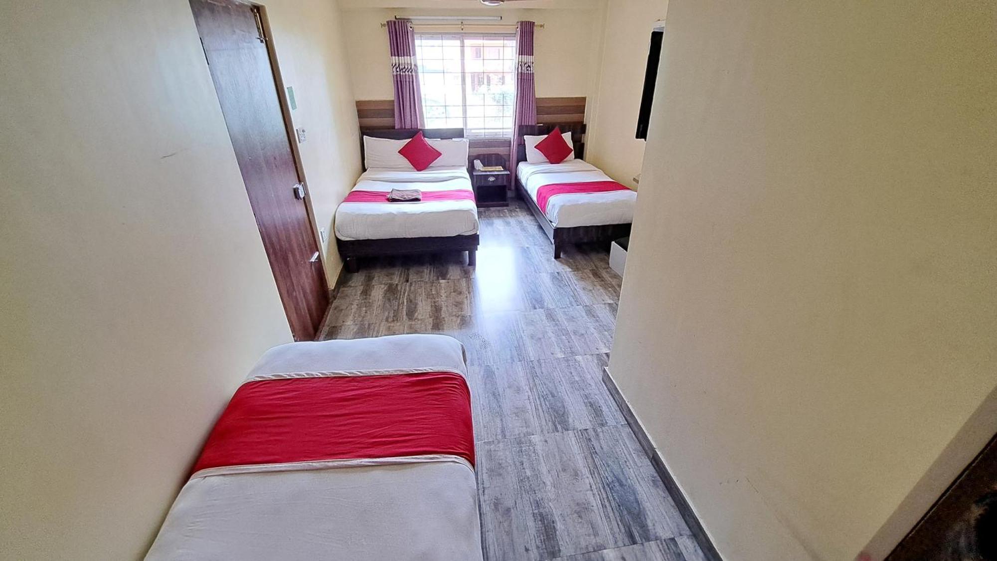 Hotel Elite Pokhara Luaran gambar