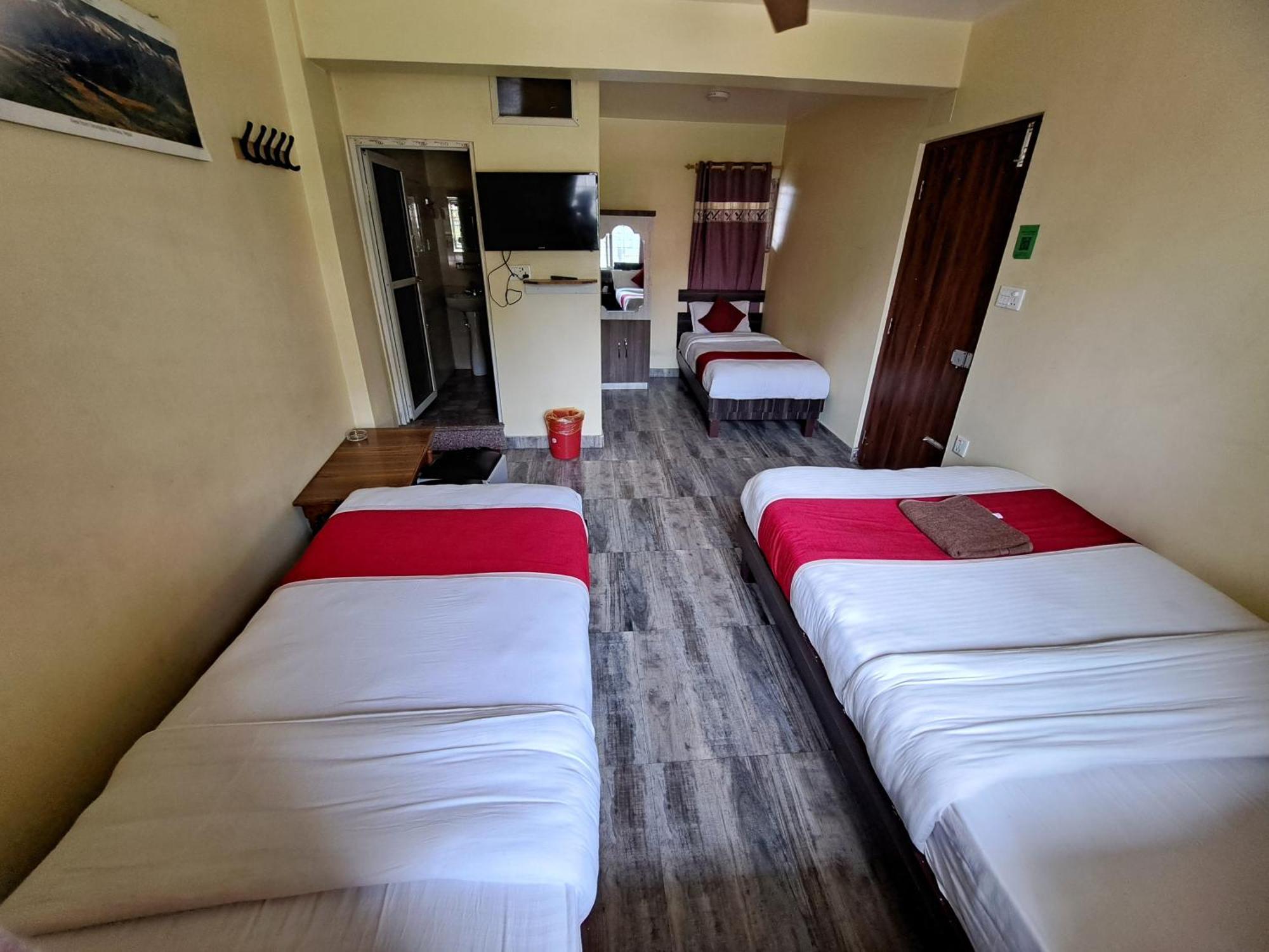 Hotel Elite Pokhara Luaran gambar